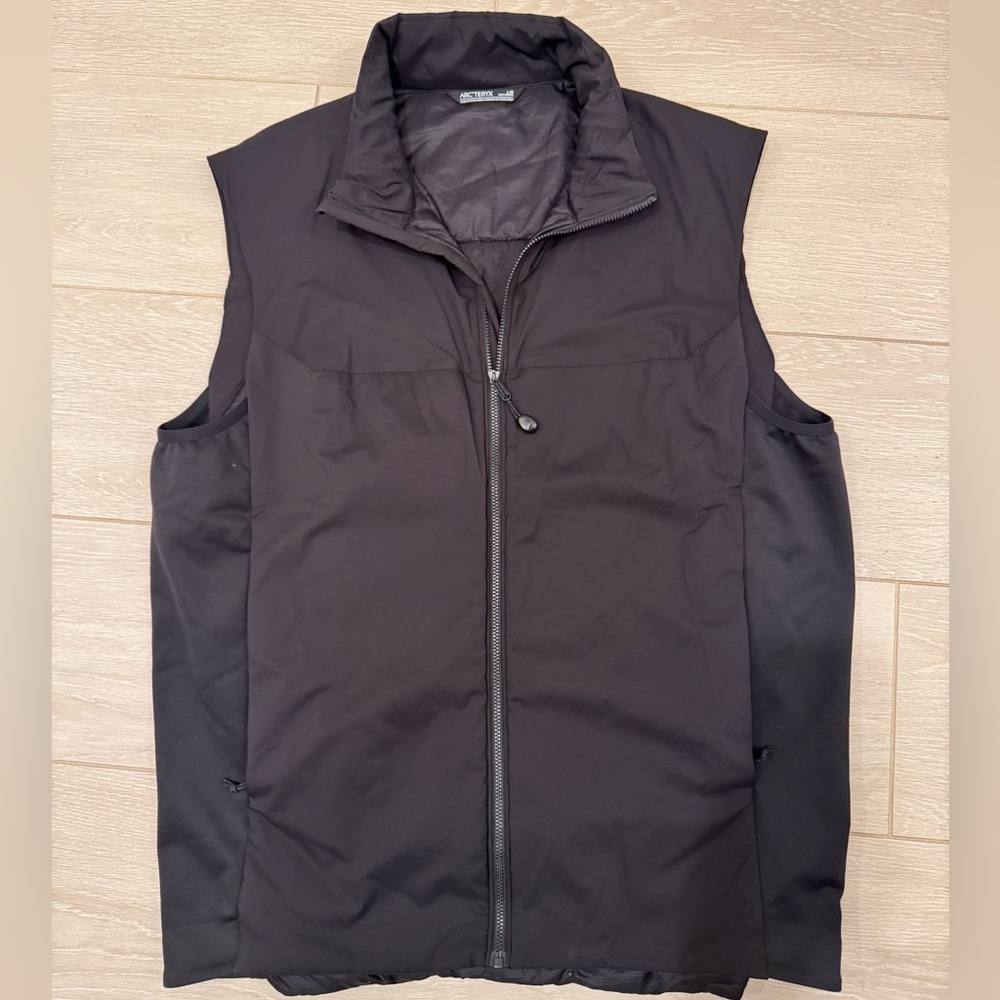 Arc’teryx Zip-up Men’s Vest